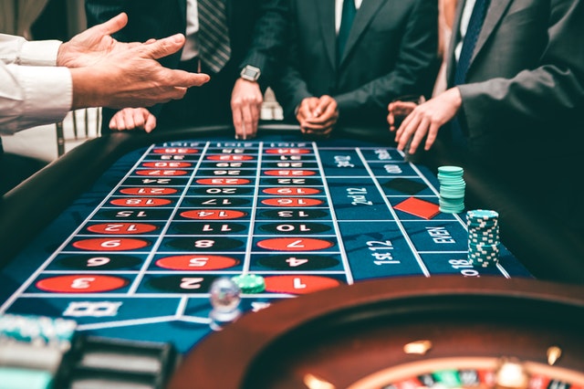 4-personer-spille-gratis-roulette